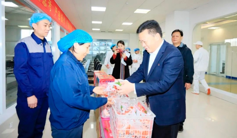 新春慰問送關懷——集團黨委書記、董事長慰問春節(jié)期間堅守崗位的一線職工